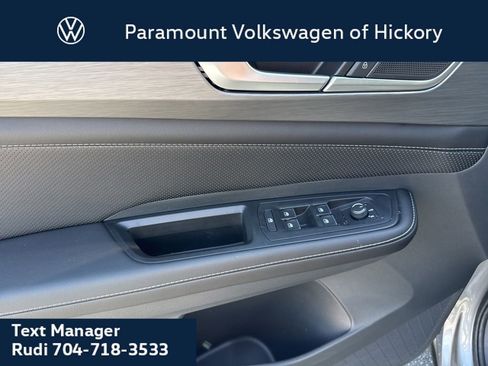New 2026 Volkswagen Atlas Cross Sport SE AWD/4WD image 18