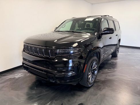 Used 2025 Jeep Grand Wagoneer L Series III w/ Quick Order Packagew 28T AWD/4WD image 4