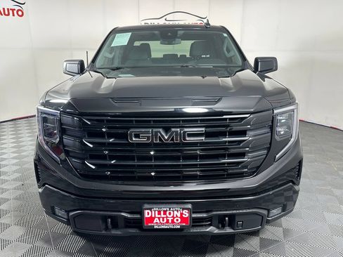 Used 2024 GMC Sierra 1500 Elevation w/ LPO, Elevation Black Package AWD/4WD image 10