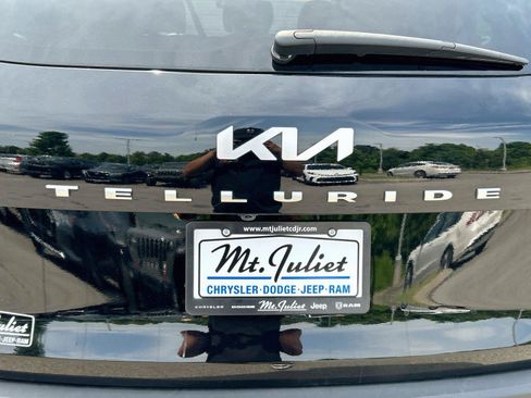 Used 2022 Kia Telluride EX FWD image 12