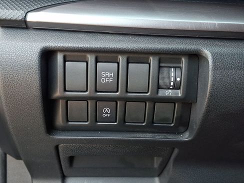 Used 2022 Subaru Forester Premium AWD/4WD image 28