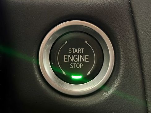 Used 2023 Chevrolet Suburban Premier RWD image 25