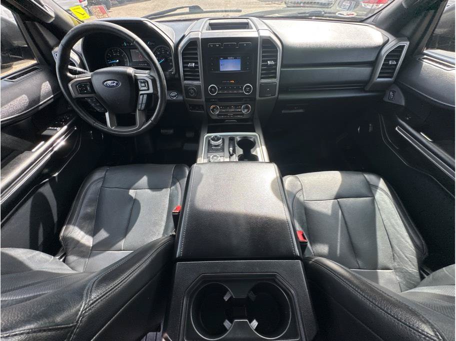 Used 2018 Ford Expedition XLT AWD/4WD image 20