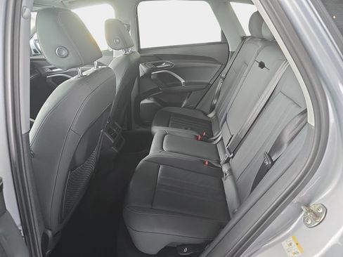 Certified 2025 Audi Q5 Premium w/ Convenience Package AWD/4WD image 23