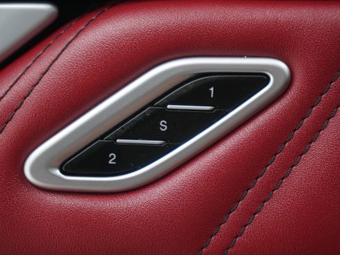 Used 2021 Maserati Levante GranSport image 16