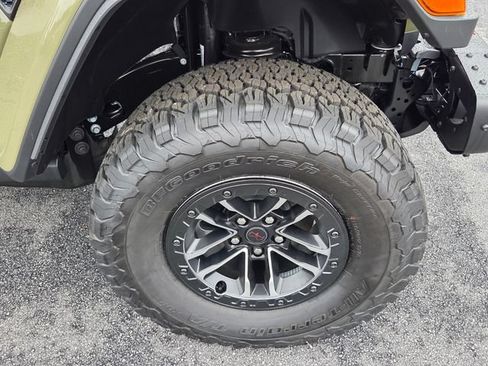 New 2026 Jeep Wrangler Unlimited Rubicon AWD/4WD image 11