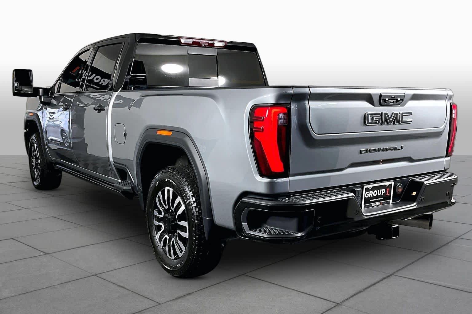 Used 2024 GMC Sierra 2500 Denali Ultimate AWD/4WD image 20