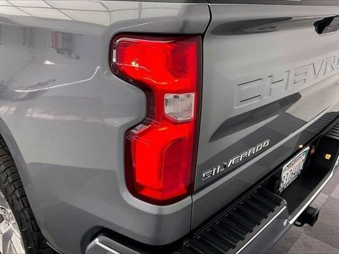 Used 2019 Chevrolet Silverado 1500 LTZ w/ LTZ Plus Package AWD/4WD image 29
