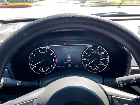 Used 2023 Nissan Altima 2.5 SV FWD image 25