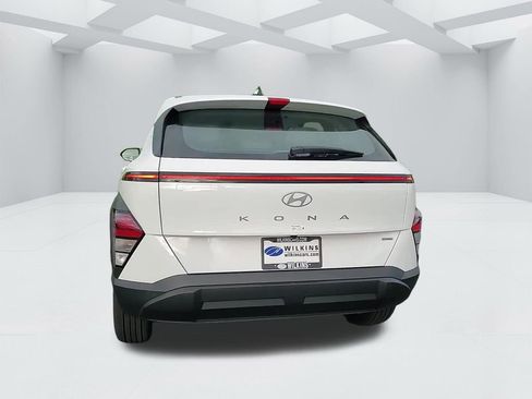New 2026 Hyundai Kona SE image 6