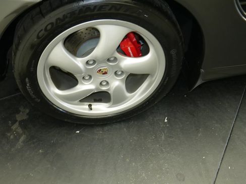 Used 2001 Porsche Boxster S RWD image 16