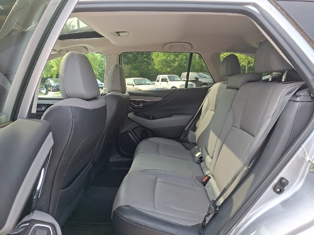 Used 2020 Subaru Outback Limited AWD/4WD image 10