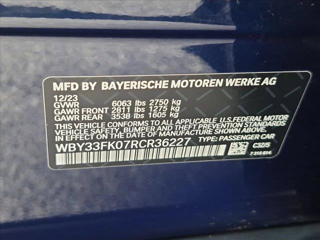 Used 2024 BMW i5 eDrive40i w/ Convenience Package RWD image 26