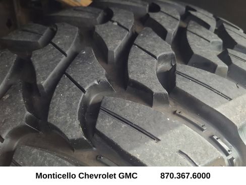 Used 2022 GMC Sierra 1500 AT4 w/ AT4 Preferred Package AWD/4WD image 13