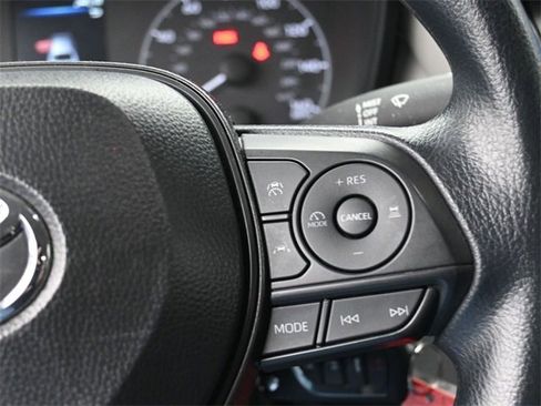 Used 2025 Toyota Corolla LE image 16