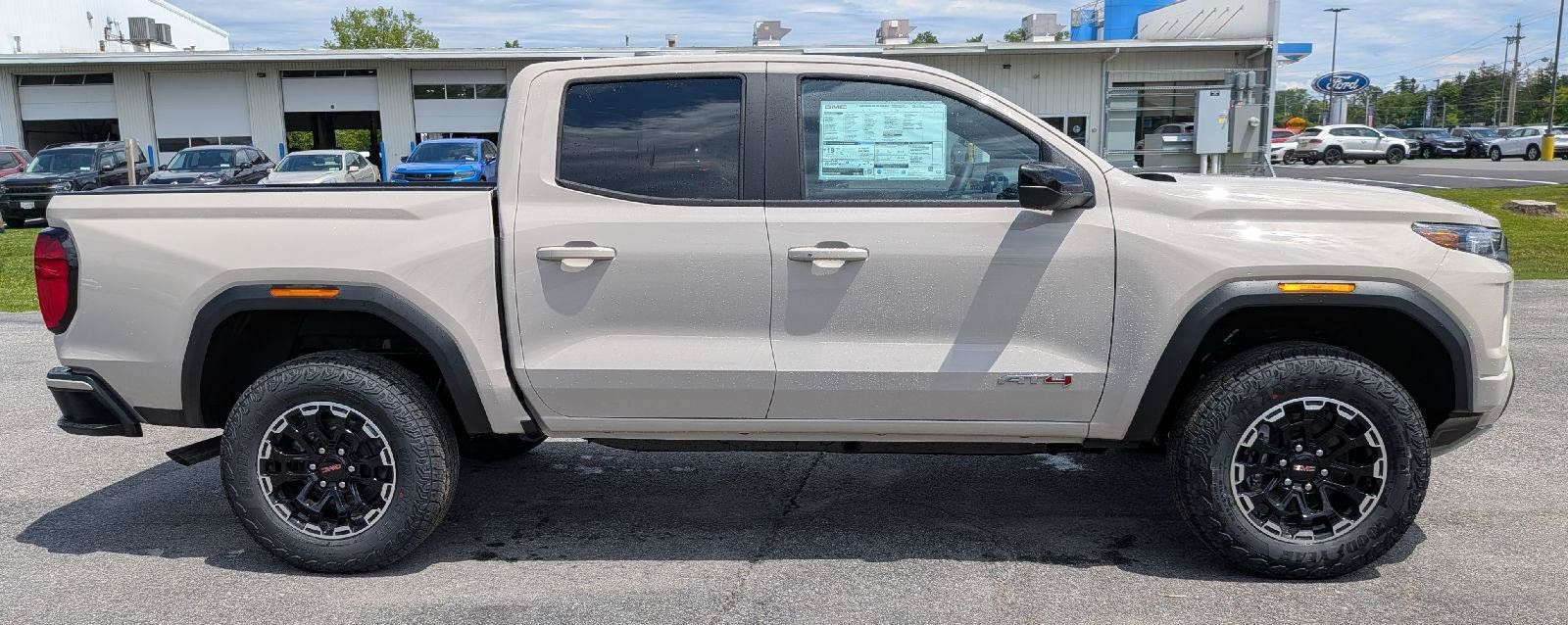 New 2026 GMC Canyon AT4 w/ Technology Plus Package AWD/4WD image 5