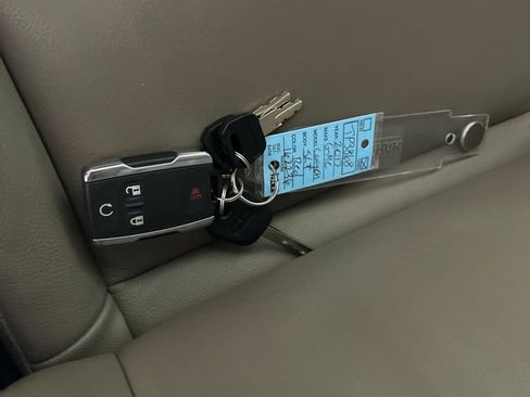 Used 2017 GMC Canyon SLT w/ Driver Alert Package AWD/4WD image 71