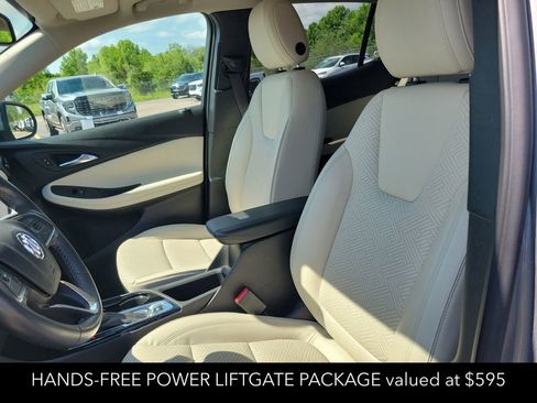 Certified 2023 Buick Encore GX Essence w/ Experience Buick Package AWD/4WD image 5