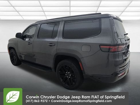 Used 2024 Jeep Wagoneer Series II image 6