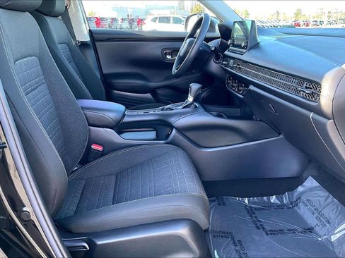 Certified 2024 Honda HR-V LX image 8