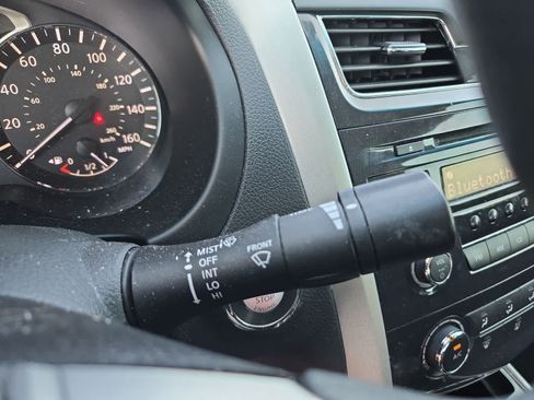 Used 2014 Nissan Altima 2.5 S FWD image 23