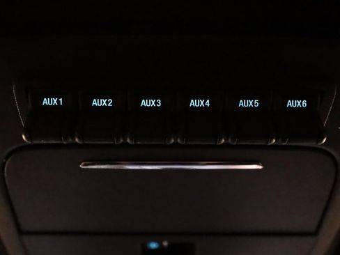 Used 2025 Ford F250 Platinum w/ Tremor Off-Road Package image 27