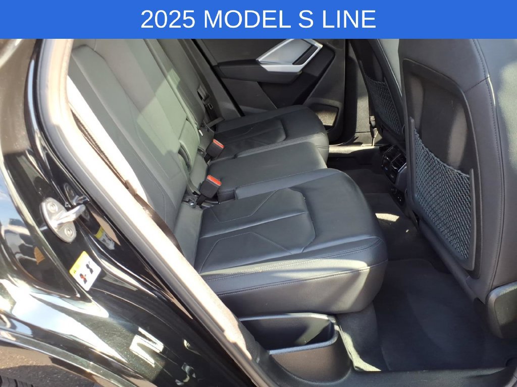 Used 2025 Audi Q3 2.0T Premium AWD/4WD image 16