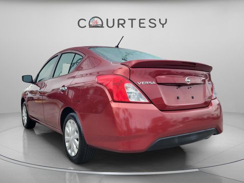 Used 2017 Nissan Versa SV image 2