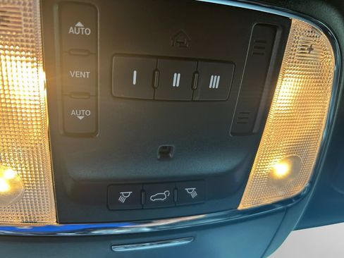 Certified 2020 Jeep Grand Cherokee Limited w/ Premium Lighting Group AWD/4WD image 26