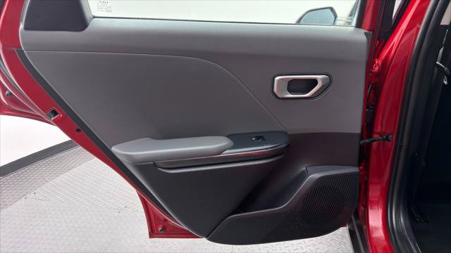 Used 2025 Kia K4 FWD image 10