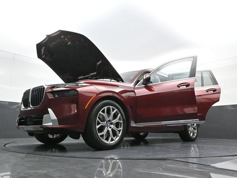 Used 2026 BMW X7 xDrive40i AWD/4WD image 42