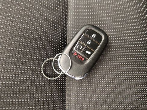 Used 2022 Honda Civic EX image 32