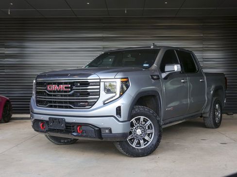 Used 2024 GMC Sierra 1500 AT4 w/ AT4 Preferred Package image 1
