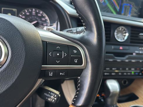 Used 2022 Lexus RX 350L FWD w/ Premium Package image 19