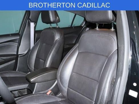 Used 2017 Chevrolet Cruze Premier FWD image 22