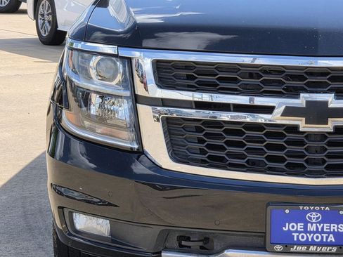 Used 2020 Chevrolet Suburban LT AWD/4WD image 5