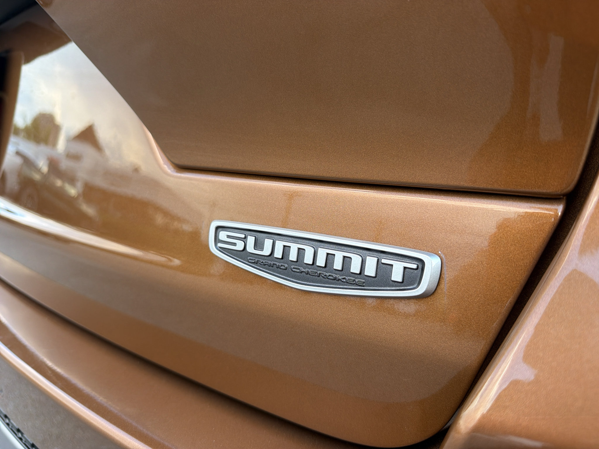 New 2027 Jeep Grand Cherokee Summit AWD/4WD image 9