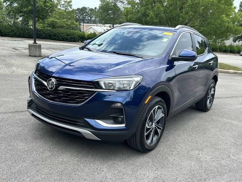 Used 2023 Buick Encore GX Select w/ Safety Package II FWD image 3