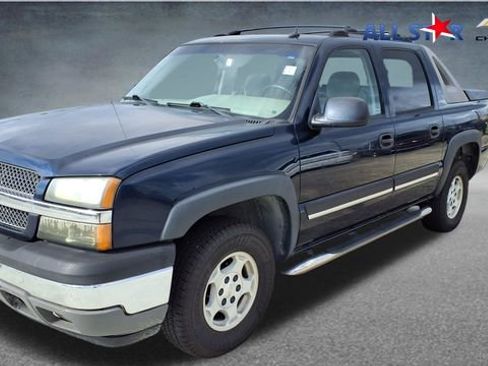 Used 2005 Chevrolet Avalanche LS w/ Onstar Plus Package RWD image 1