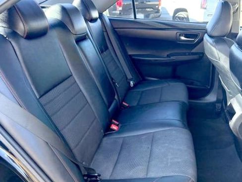 Used 2017 Toyota Camry SE image 20