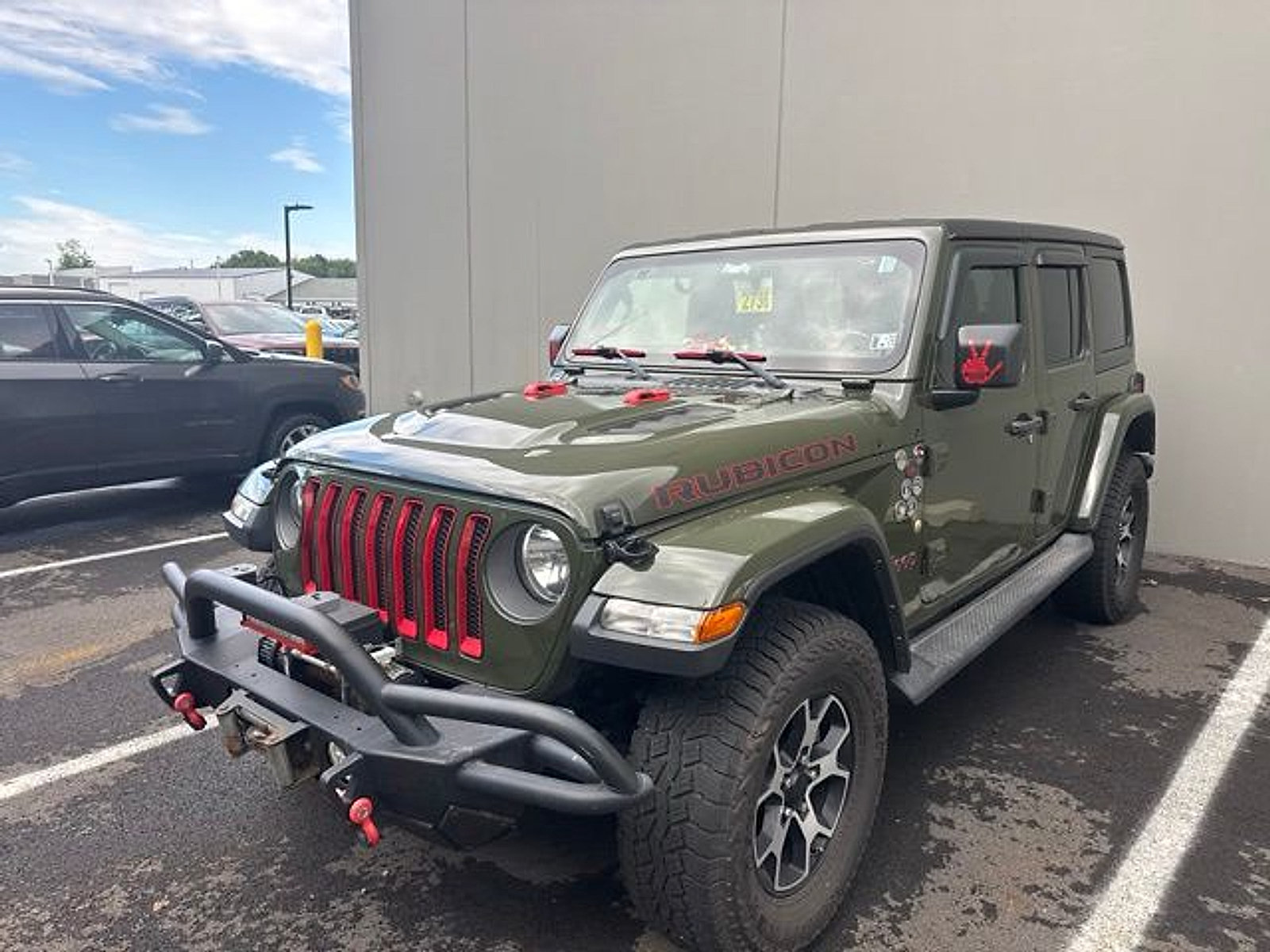 Used 2022 Jeep Wrangler Unlimited Rubicon w/ Cold Weather Group AWD/4WD image 2