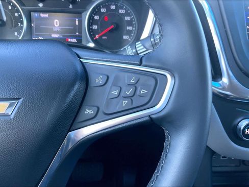 Used 2024 Chevrolet Equinox LT image 25