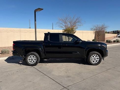 Used 2024 Toyota Tacoma SR5 image 3