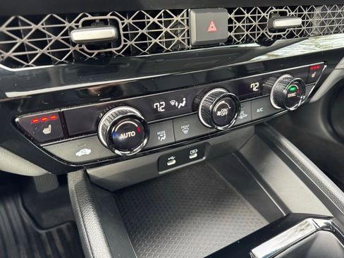 Certified 2024 Honda Accord EX-L image 10