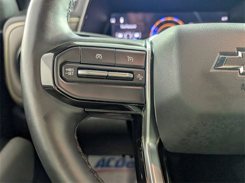 Used 2023 Chevrolet Colorado ZR2 w/ ZR2 Convenience Package III image 21