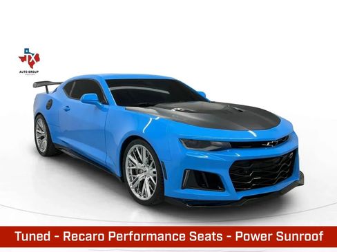 Used 2022 Chevrolet Camaro ZL1 image 1