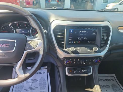 Used 2021 GMC Acadia SLE AWD/4WD image 17