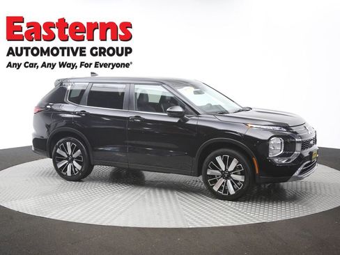 Used 2025 Mitsubishi Outlander SE AWD/4WD image 48