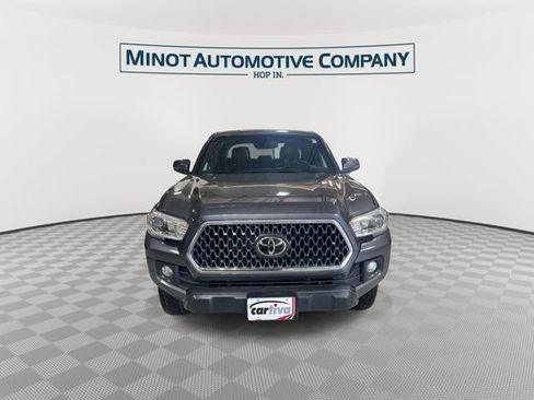 Used 2019 Toyota Tacoma TRD Off-Road AWD/4WD image 3