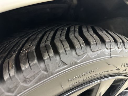 Used 2019 Lexus ES 300h Ultra Luxury image 12